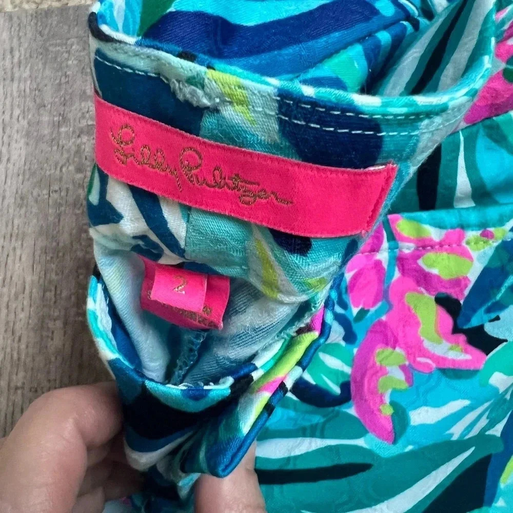 Lilly Pulitzer Blue and Pink Floral Cropped Pants - Picture 2 of 2